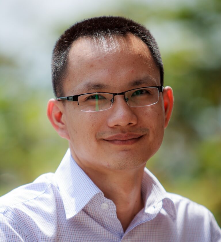 13. Lê Văn TẤN