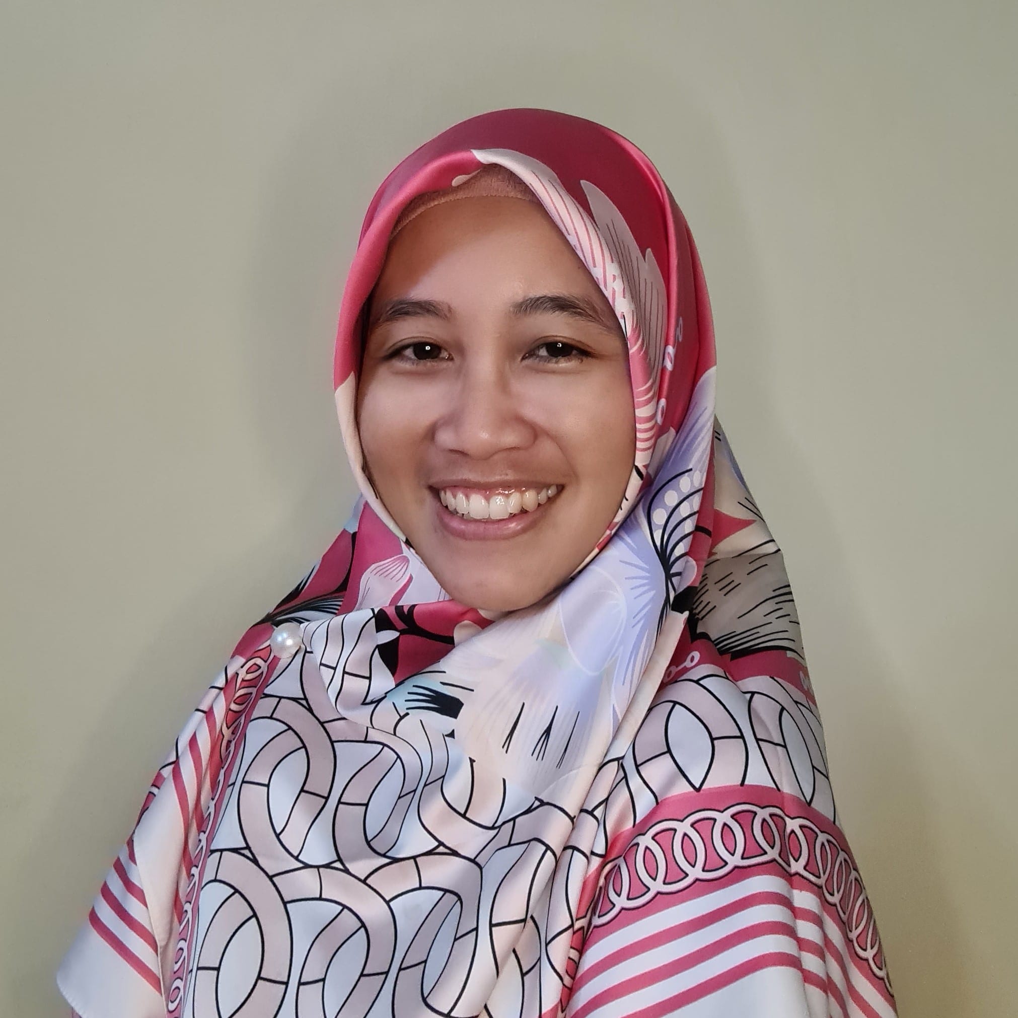 Yuni-Dwi-Setiyawati-Senior-Research-Officer-1